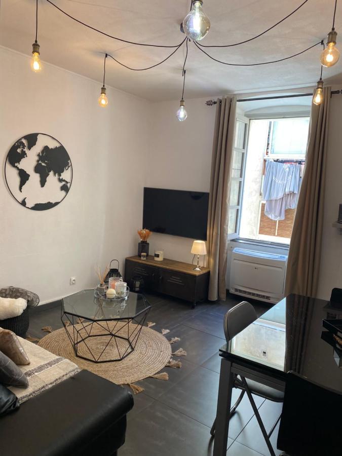 F3 Hyper Centre Appartement *
